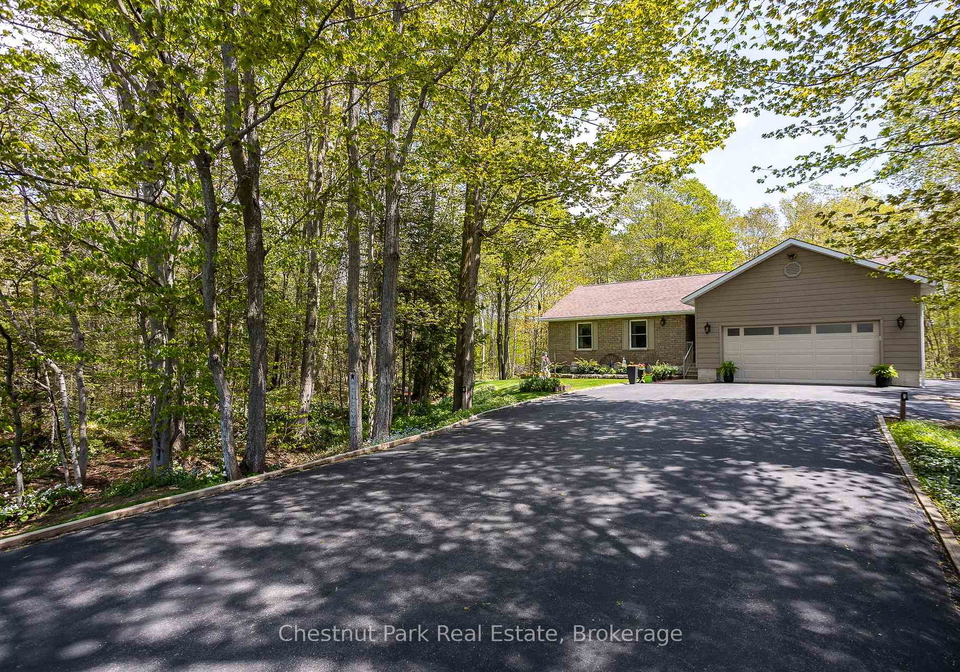 64-maple-golf-crescent-northern-bruce-peninsula-ontario-x13428146