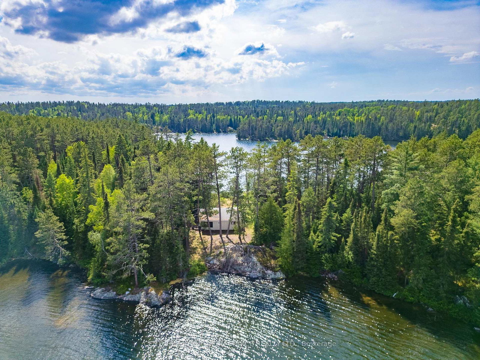 eb1789-summer-resort-location-kenora-remote-area-ontario-x13428280