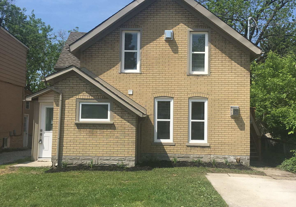 109-waterloo-street-kitchener-ontario-x13428370