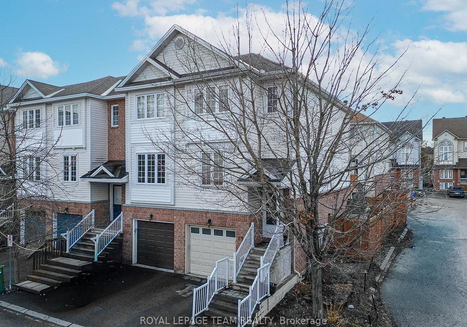295-gershwin-private-ottawa-ontario-x13428450