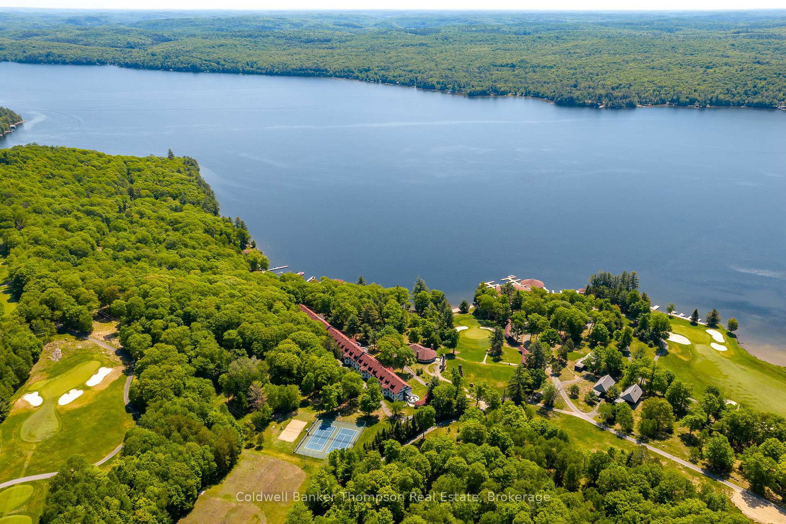 12-bigwin-island-lake-of-bays-ontario-x13428812