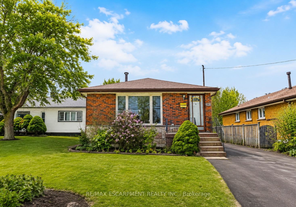 928-upper-gage-avenue-hamilton-ontario-x13428998