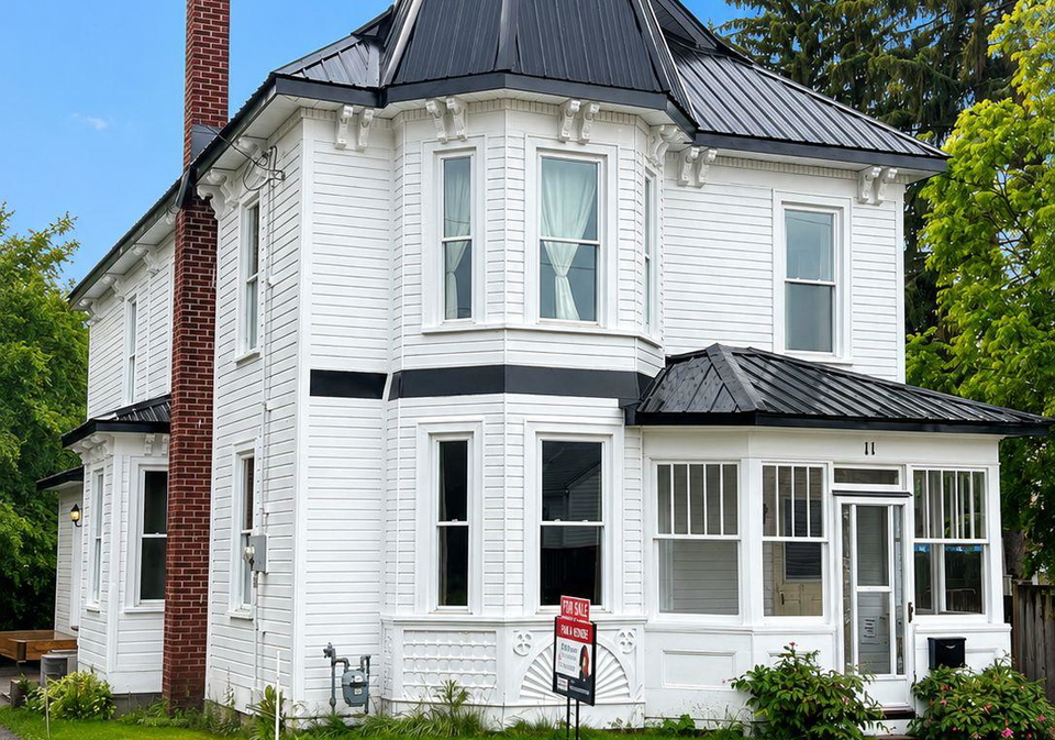 11-alfred-street-smiths-falls-ontario-x13429154
