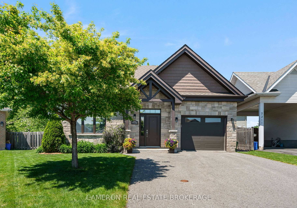2207-heron-court-cornwall-ontario-x13429202