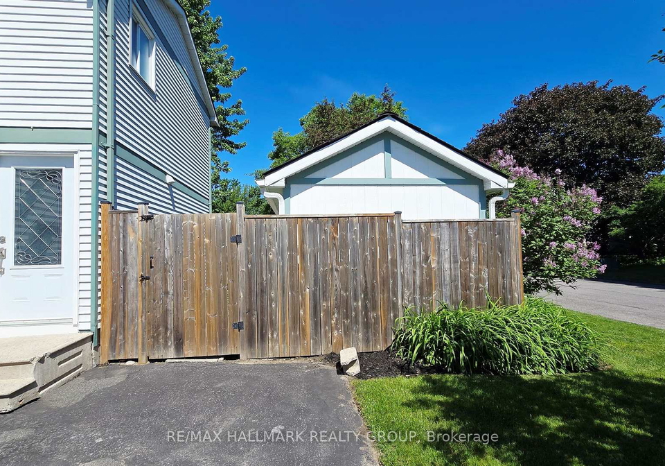 35-seabrooke-drive-kanata-ontario-x13429308