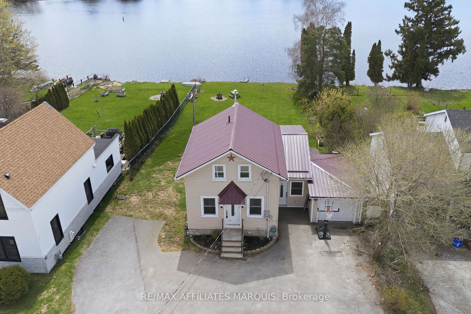 120-queen-street-smiths-falls-ontario-x13429346