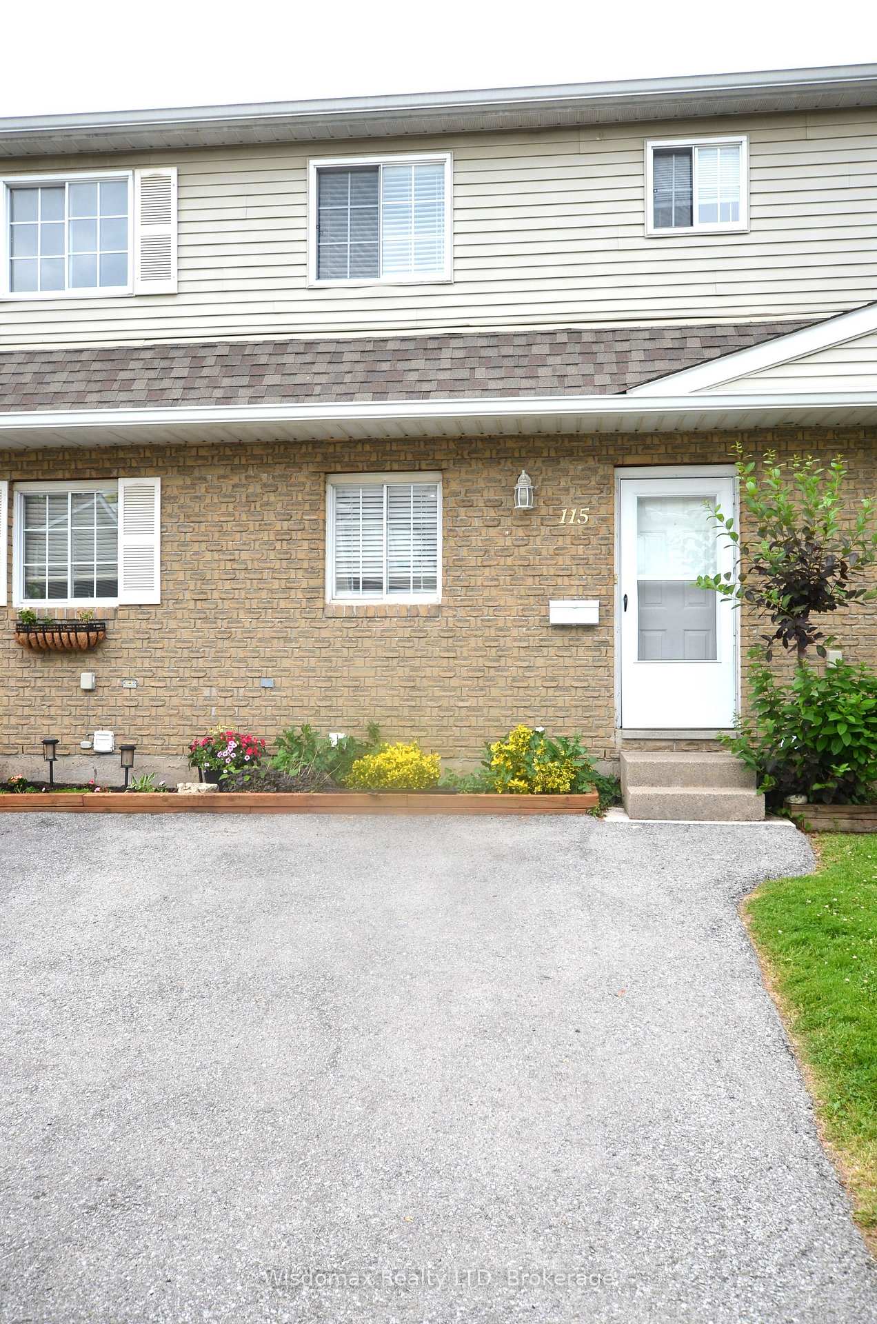 8141-coventry-road-niagara-falls-ontario-x13429748
