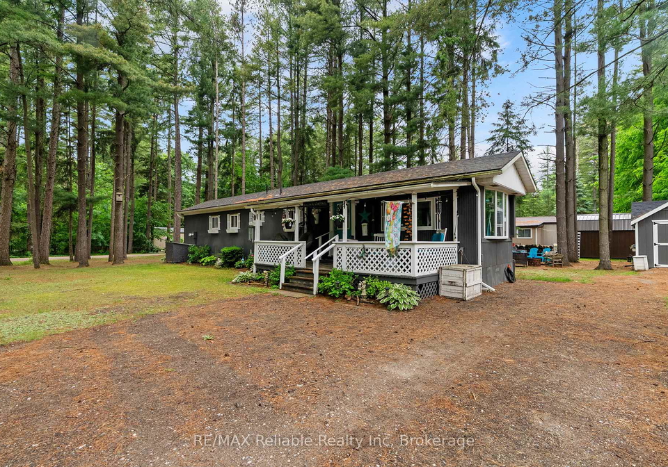 401-sugar-maple-drive-central-huron-ontario-x13430056