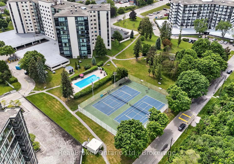 23-woodlawn-road-e-guelph-ontario-x13430148