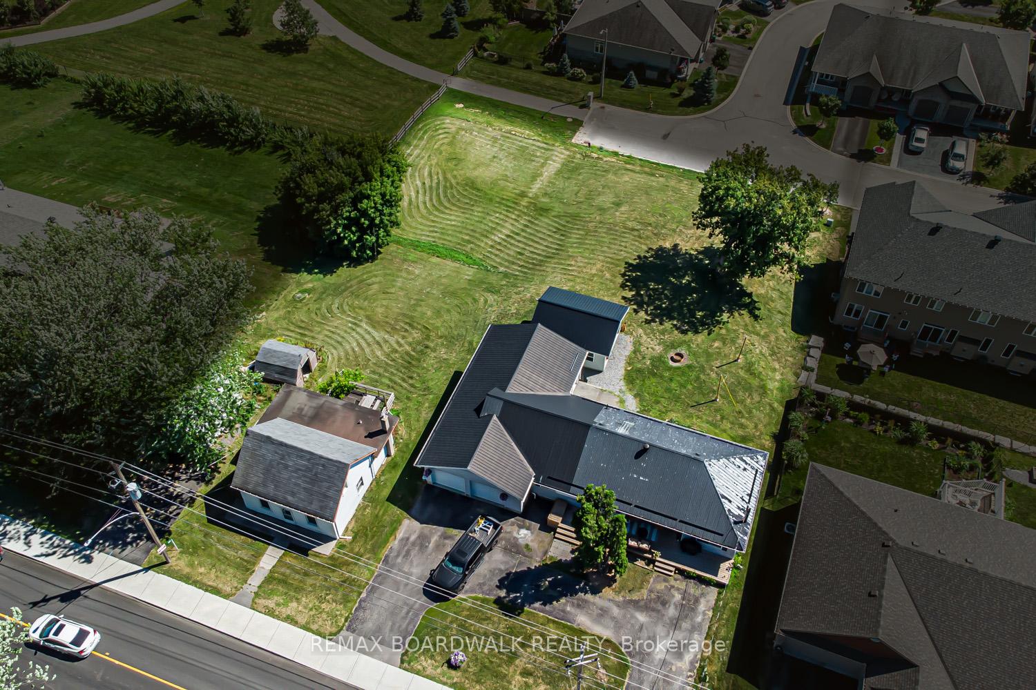 303-307-donald-b-munro-drive-ottawa-ontario-x13430154