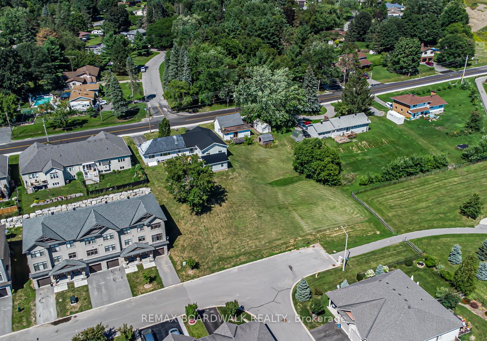 303-307-donald-b-munro-drive-ottawa-ontario-x13430154