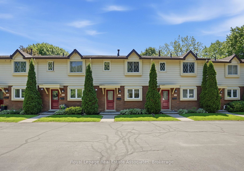 16d-bond-street-s-hamilton-ontario-x13430306