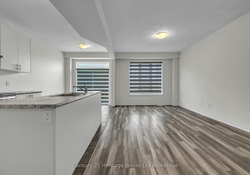 194-links-crescent-woodstock-ontario-x13430346