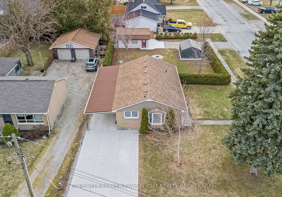 105-wellington-street-w-south-huron-ontario-x13430380