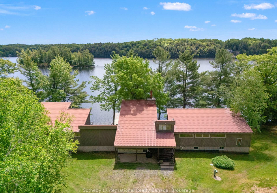 37-fox-back-road-the-archipelago-ontario-x13430412