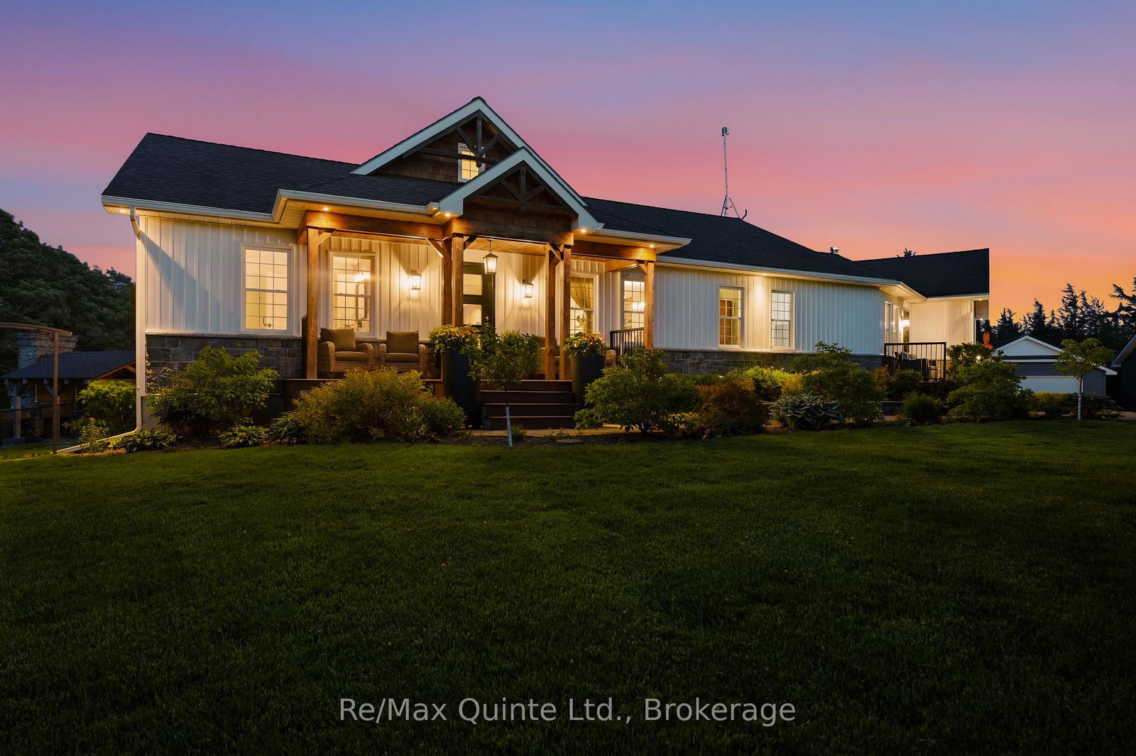 163-county-road-25-prince-edward-county-ontario-x13430460