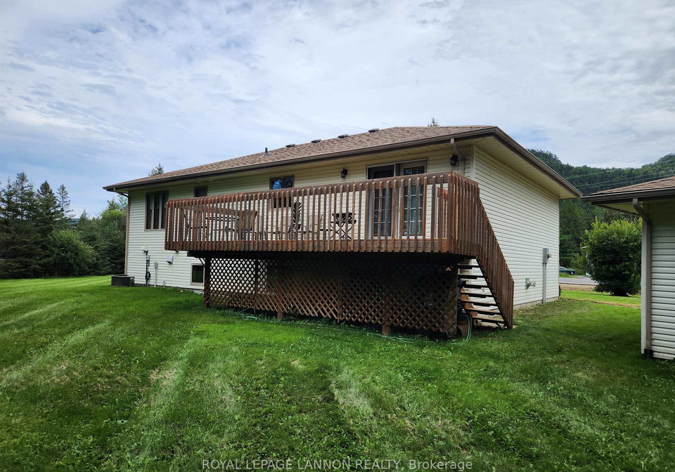 1589-mountain-road-thunder-bay-ontario-x13430500