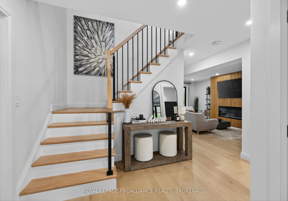 861-mona-drive-kingston-ontario-x13430534