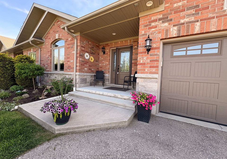 12-brown-street-s-minto-ontario-x13430596