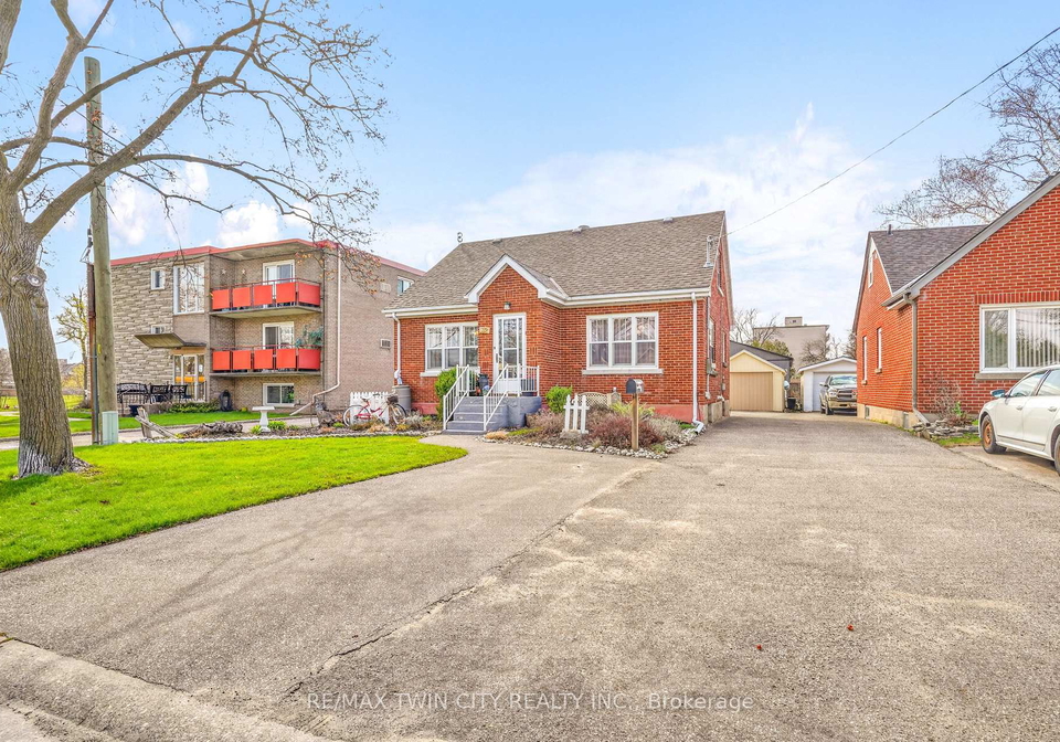 32-fulton-street-brantford-ontario-x13430628