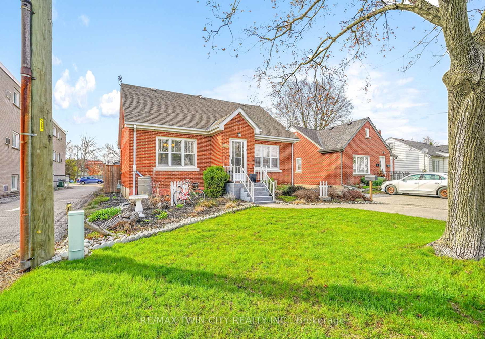 32-fulton-street-brantford-ontario-x13430628
