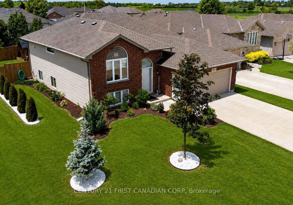 287-evergreen-trail-petrolia-ontario-x13430788
