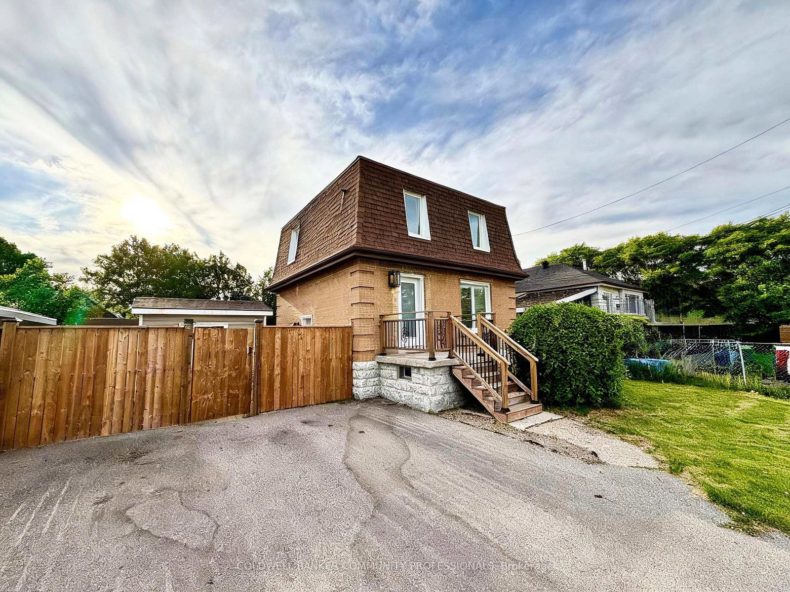 94-howard-avenue-hamilton-ontario-x13430816