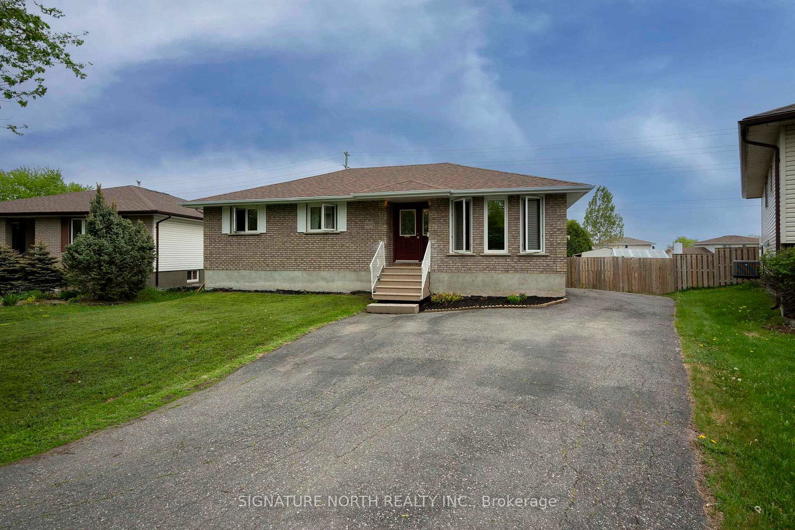 205-linden-court-thunder-bay-ontario-x13430936