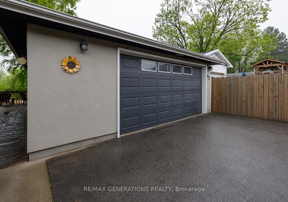 43-strathcona-avenue-thunder-bay-ontario-x13430946