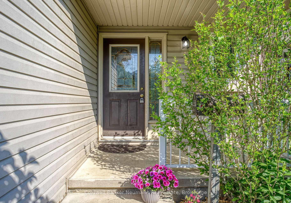 10-mcgarr-drive-guelph-ontario-x13431078