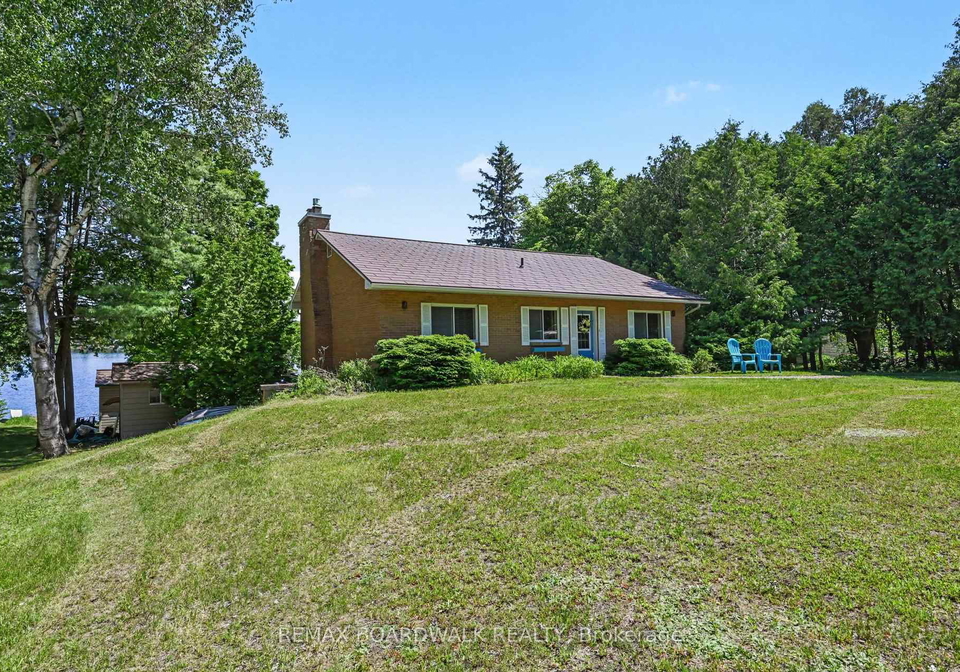 126-lakeshore-drive-lanark-highlands-ontario-x13431142