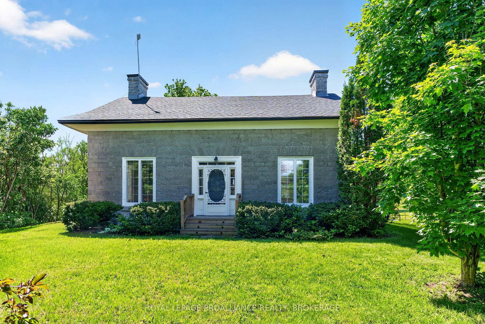 734-fred-brown-road-loyalist-ontario-x13431430