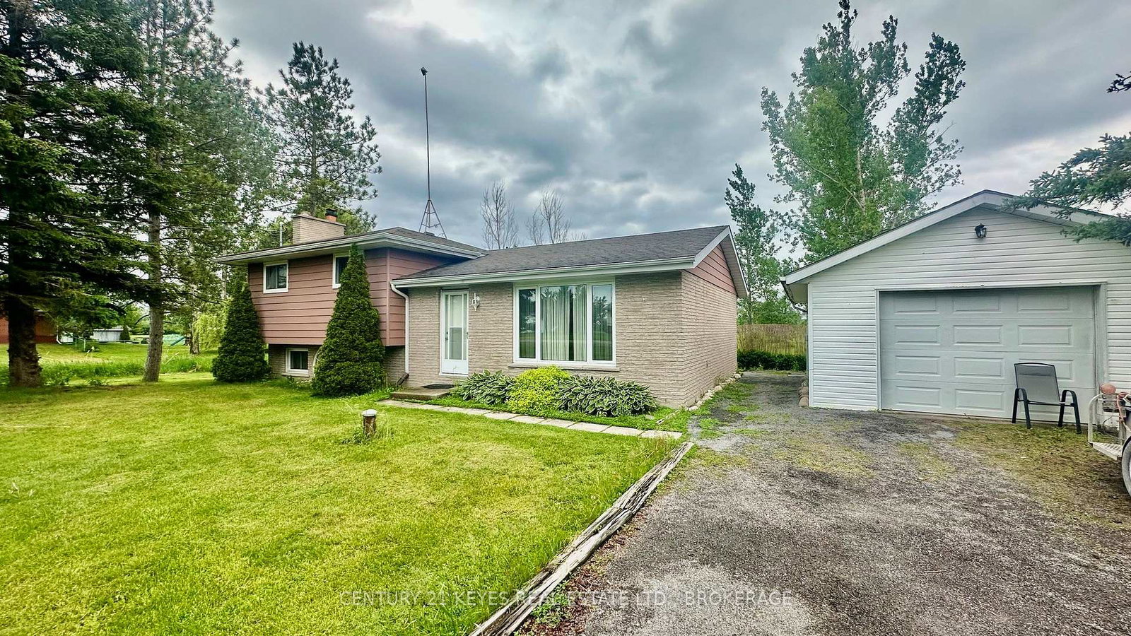 85-haig-road-front-of-leeds-seeleys-bay-ontario-x13431586