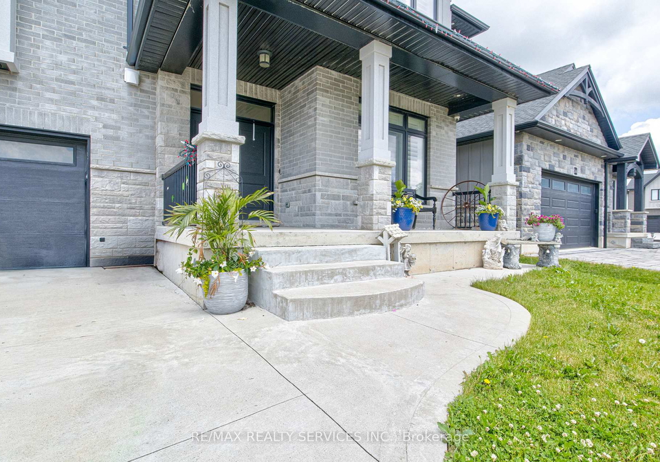 240-tamarack-boulevard-woodstock-ontario-x13432024