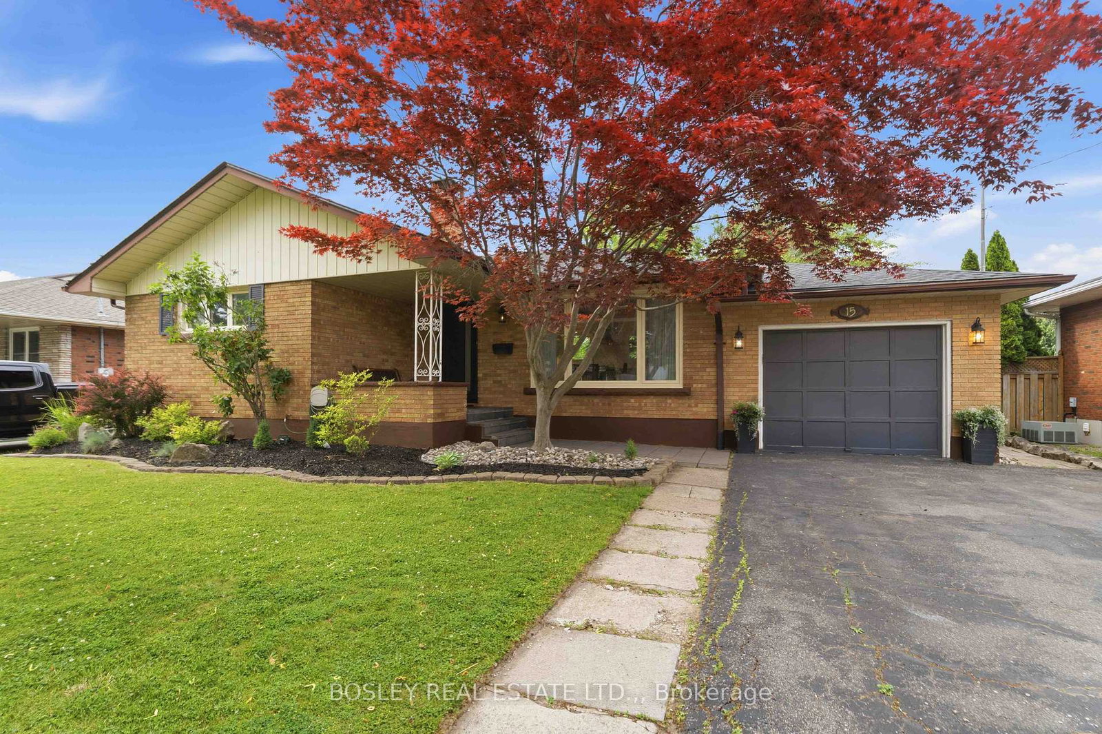 15-grosvenor-street-st-catharines-ontario-x13432046
