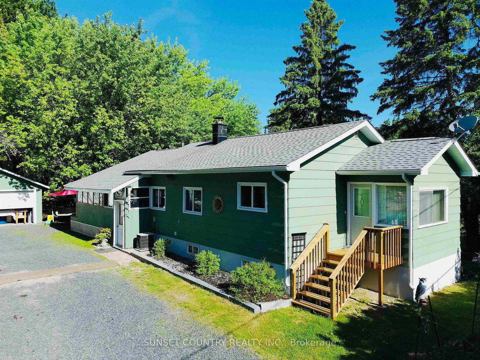 834-594-kenora-remote-area-ontario-x13432224