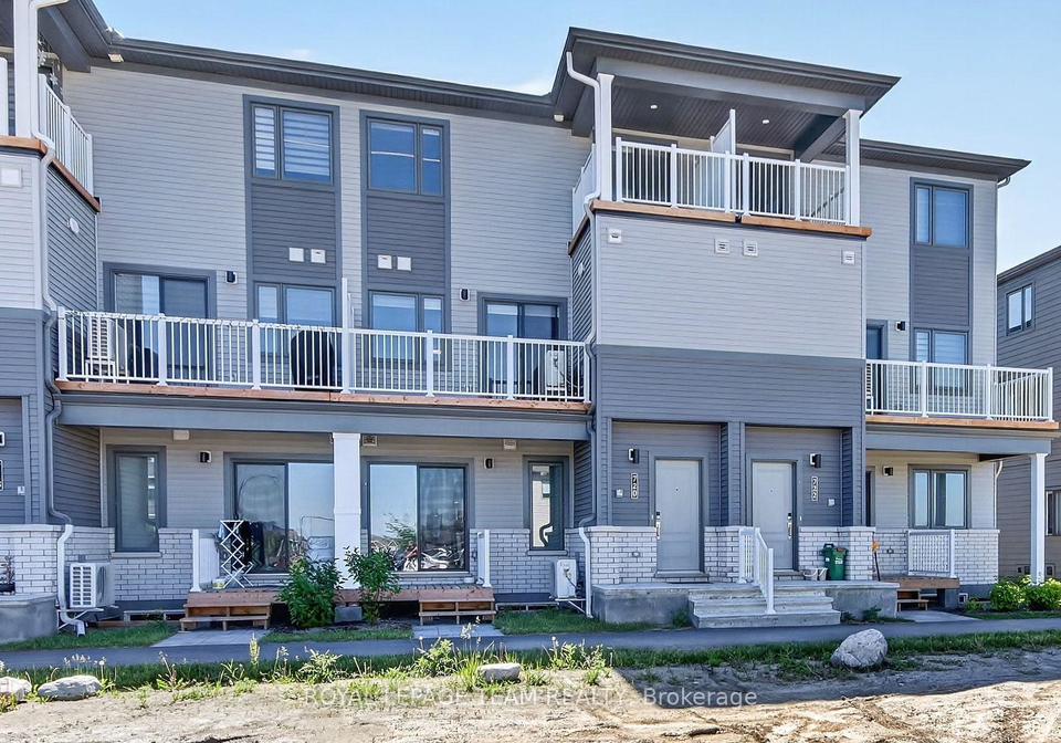 720-lillian-freiman-private-ottawa-ontario-x13432334