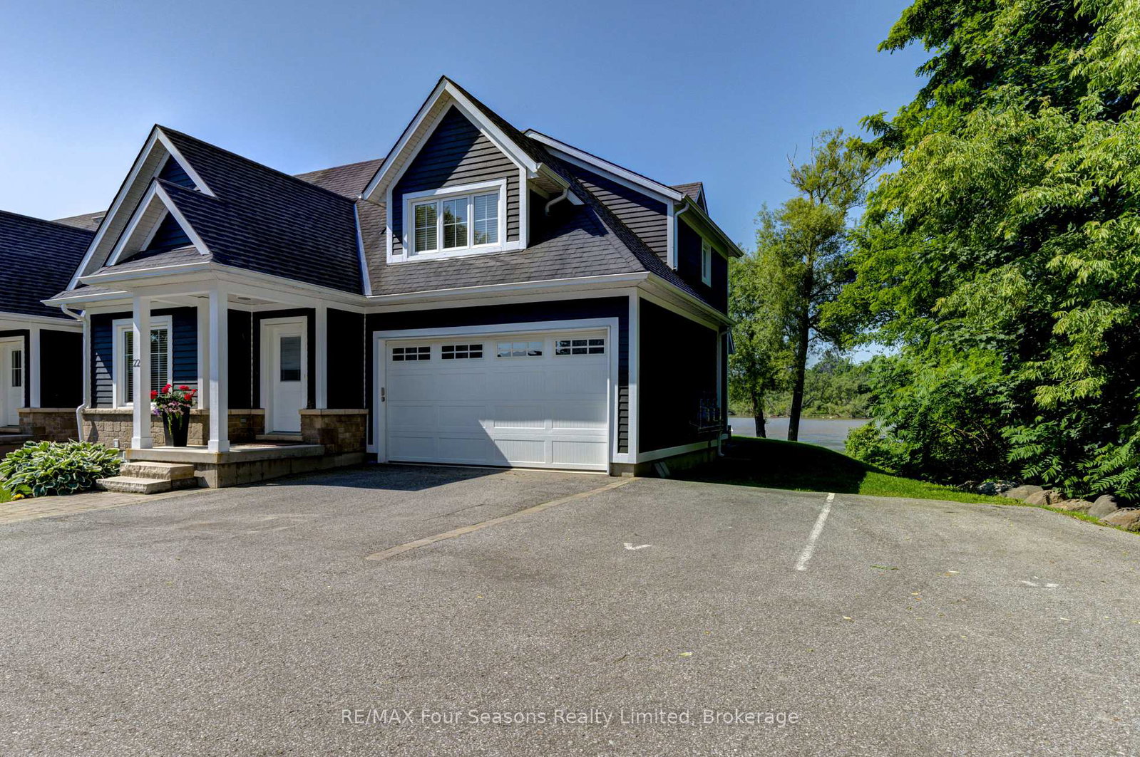 59-king-street-e-blue-mountains-ontario-x13432388