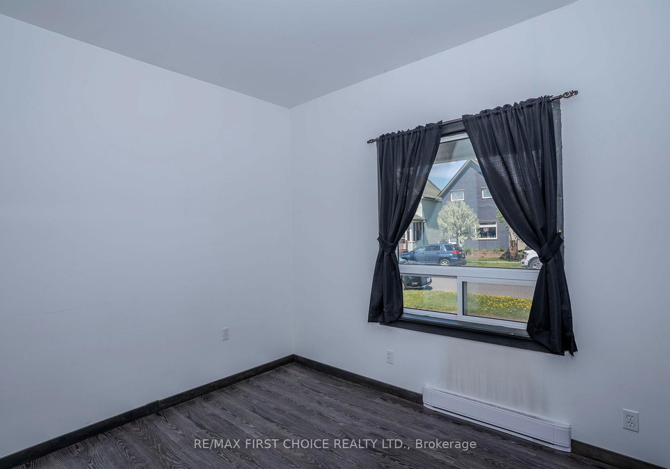 318-ogden-street-thunder-bay-ontario-x13432598
