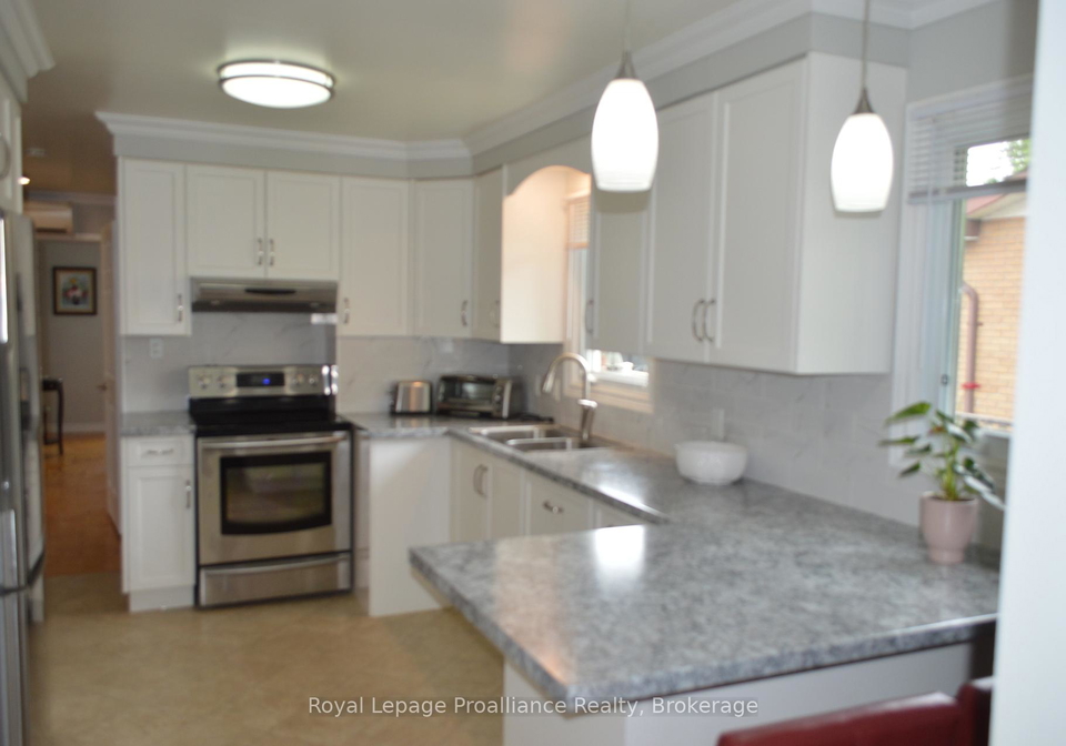 9-austin-street-quinte-west-ontario-x13432702