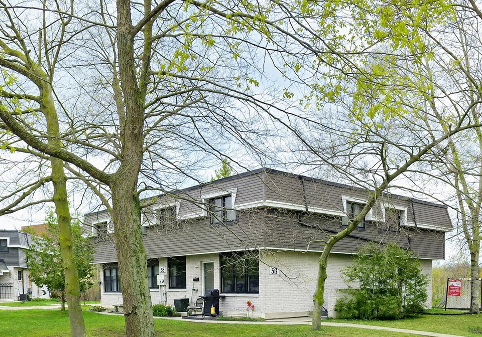 51quiet-place-waterloo-ontario-x13432778