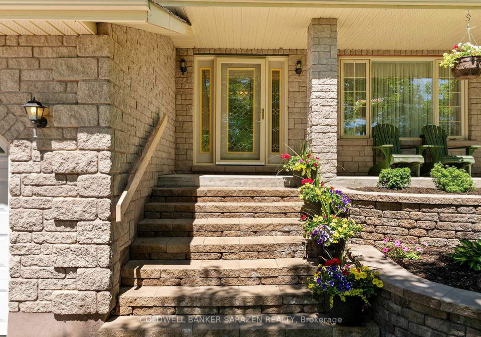 1684-usborne-street-mcnabbraeside-ontario-x13432820