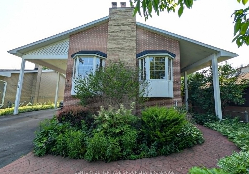 20-oakridge-avenue-kingston-ontario-x13432856