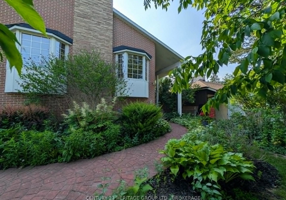 20-oakridge-avenue-kingston-ontario-x13432856
