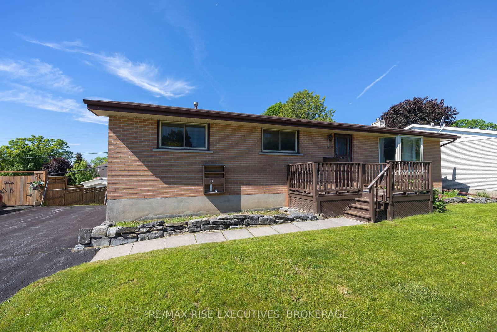 1055-lincoln-drive-kingston-ontario-x13432862