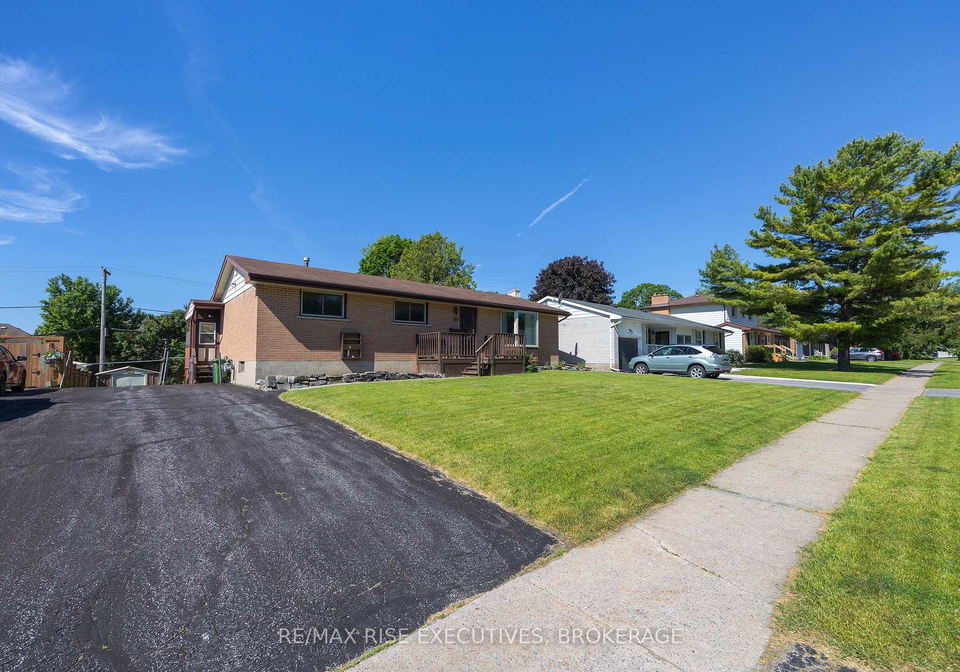 1055-lincoln-drive-kingston-ontario-x13432862