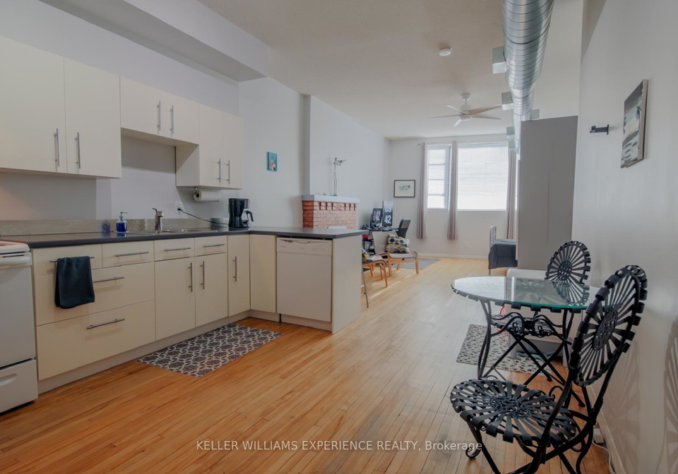 17-john-street-n-hamilton-ontario-x13432886