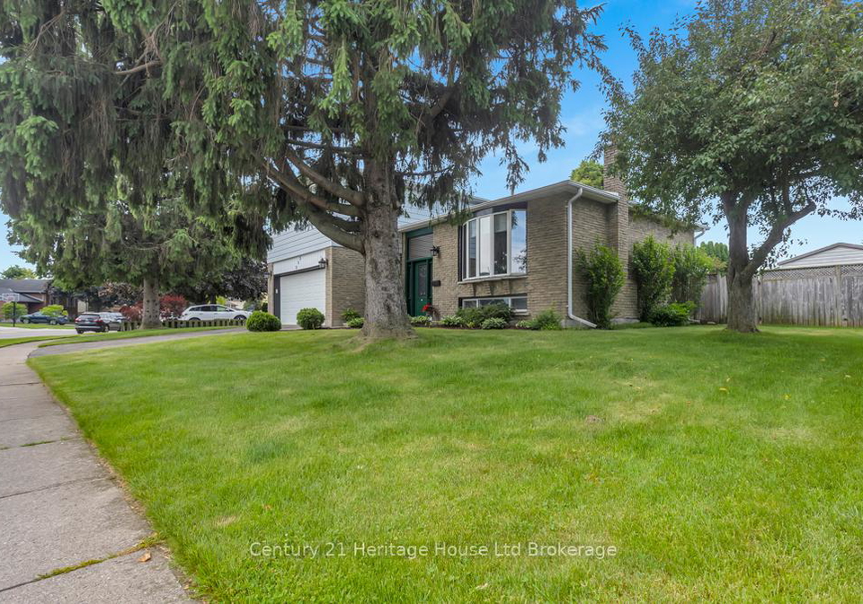233-diefenbaker-drive-woodstock-ontario-x13433334