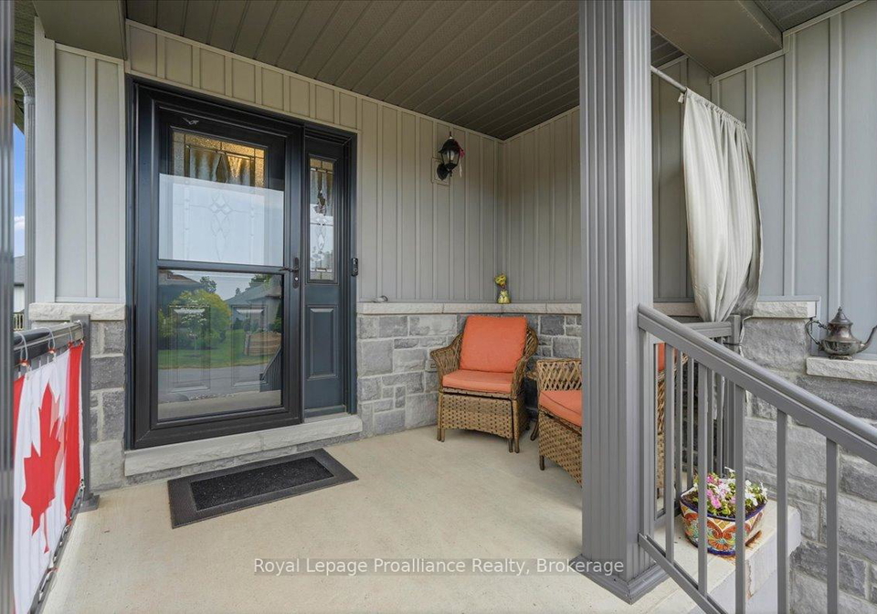 61-conger-drive-prince-edward-county-ontario-x13433436