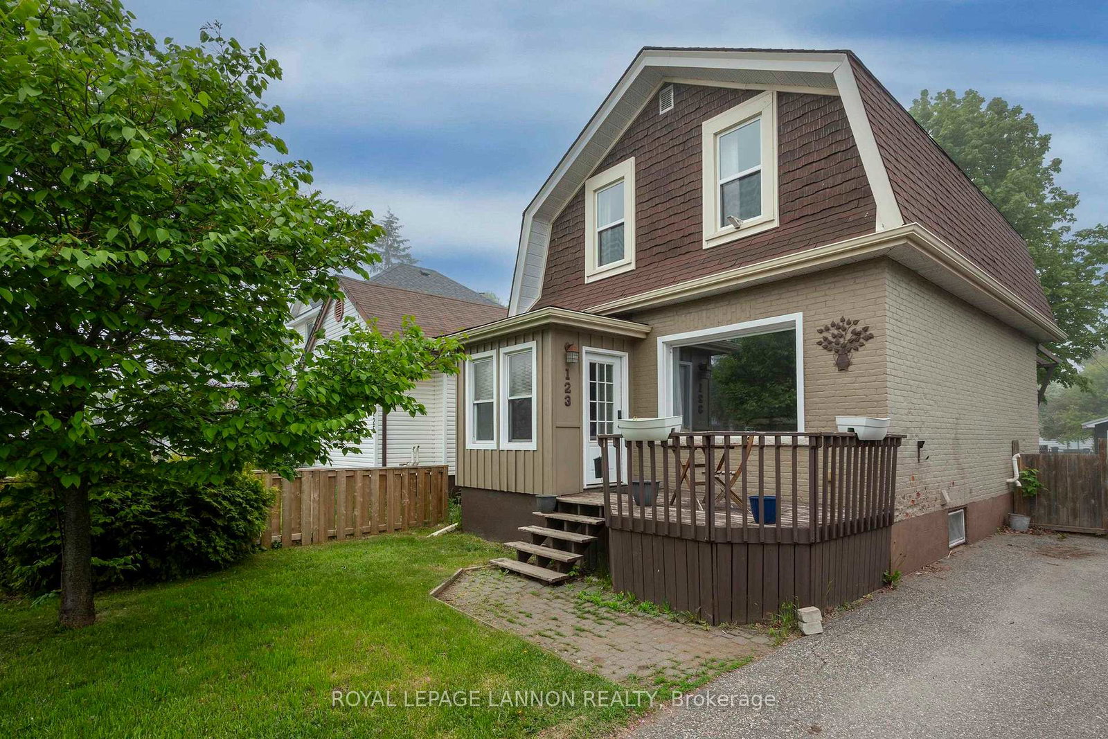 123-francis-street-w-thunder-bay-ontario-x13433740